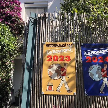 D'hotes Au Bougainvillier 3* Perpinhã