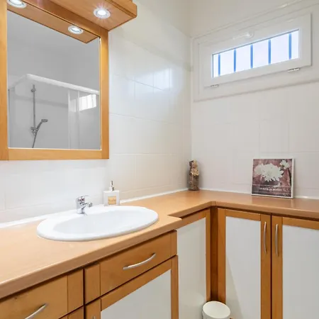 Alojamento de Acomodação e Pequeno-almoço D'hotes Au Bougainvillier 3*