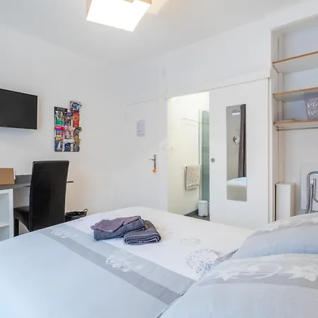 Alojamento de Acomodação e Pequeno-almoço D'hotes Au Bougainvillier 3*